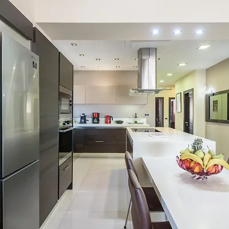 Appartement Luxury In Center With Rooftop Swimming Pool La Canée