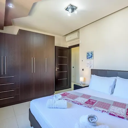 Evgenias Luxury With Rooftop Pool * La Canea