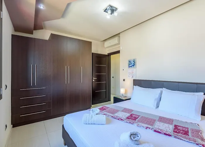 Evgenias Luxury With Rooftop Pool * La Canée