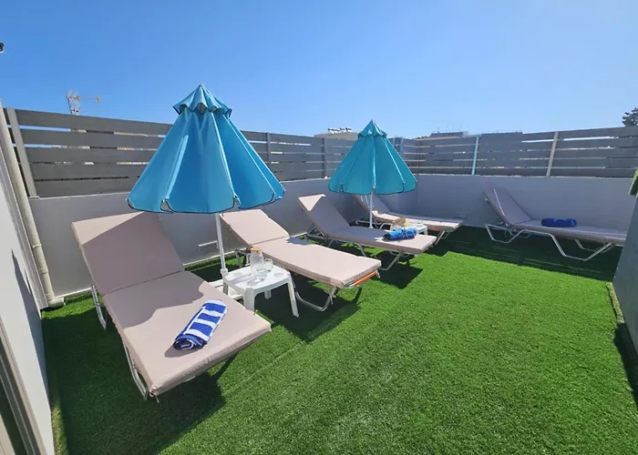 Evgenias Luxury With Rooftop Pool Appartement *