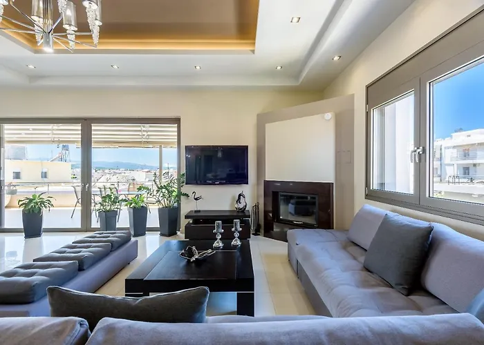 Evgenias Luxury With Rooftop Pool