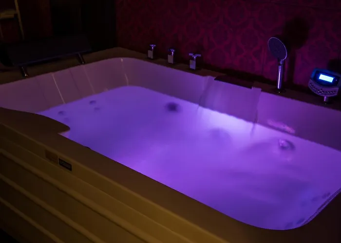 Evgenias Luxury With Rooftop Pool Apartament *